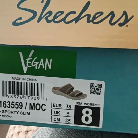 Skechers Luxe Foam Sandals in Mocha, US 7