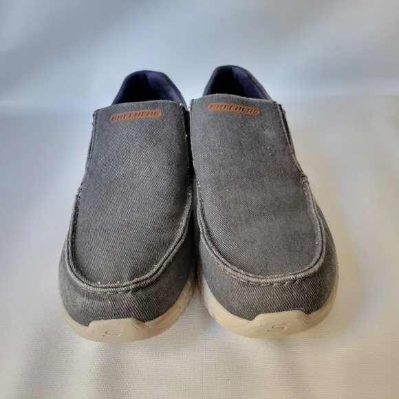 Skechers Memory Foam Lightweight Sneaker Sz 10.5