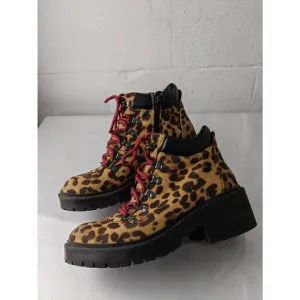Skechers Teen Spirit Leopard Hiker Combat Lace up Boots Size 8.5 Y2K Chunky Plat