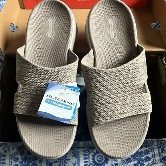 Sketchers Massage Fit Sandals