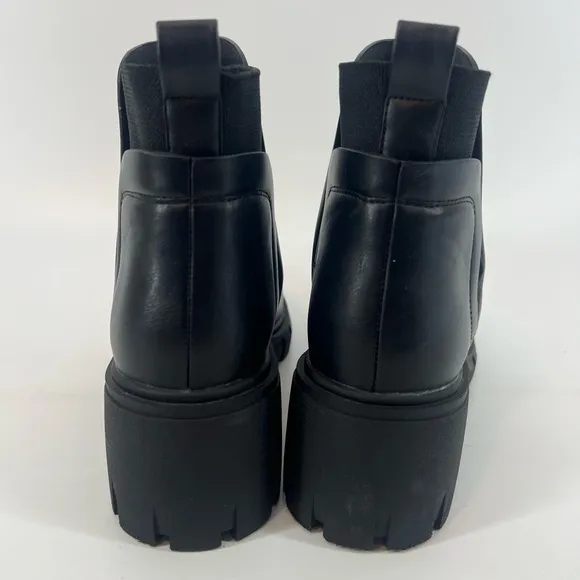 Soda Rita black lug sole chelsea ankle booties size 7.5 boots