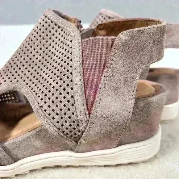 SOFFT Shandi Platform Wedge Leather Sandal Ankle Zip Lilac Purple Women Size 6