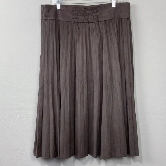 Soft Surroundings Pleated Skirt Size L Faux Suede A-Line Midi Brown Western Boho