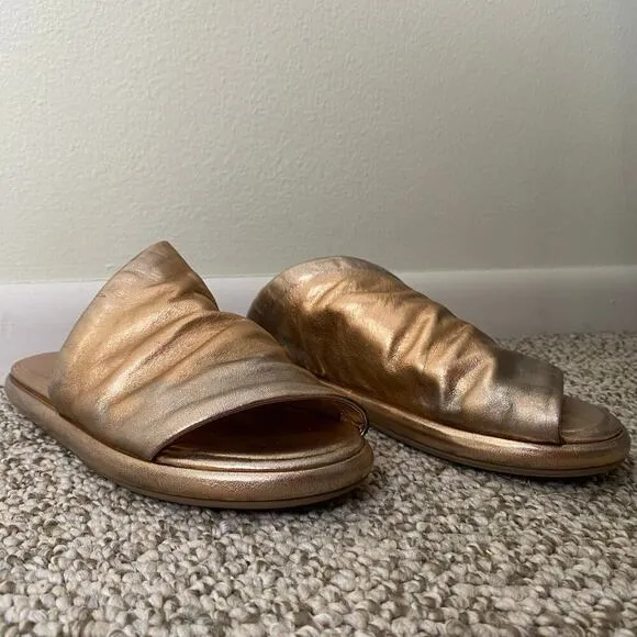 🛑SOLD🛑 Marsèll Metallic Sandals Size 39 or 8.5 Rose Gold Leather Bohemian