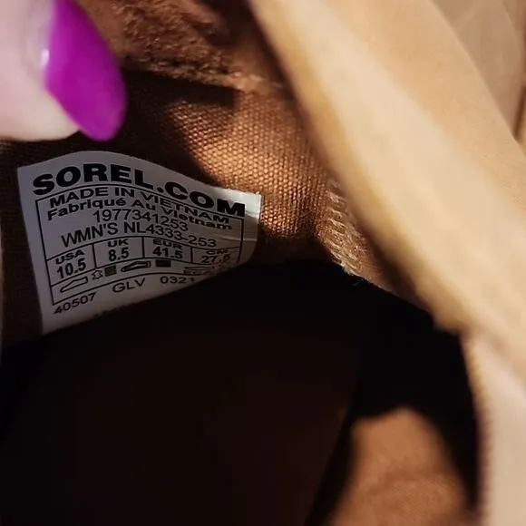 Sorel 10.5 ankle boots NWT 👢