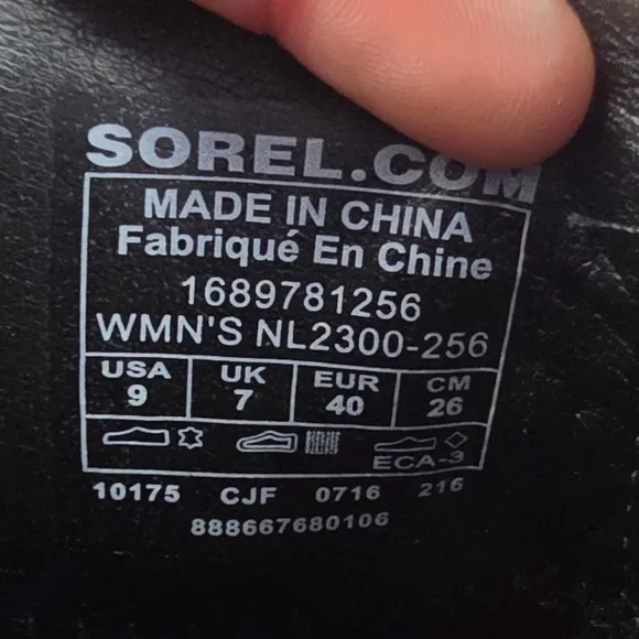 Sorel Addington Chelsea boots size 9