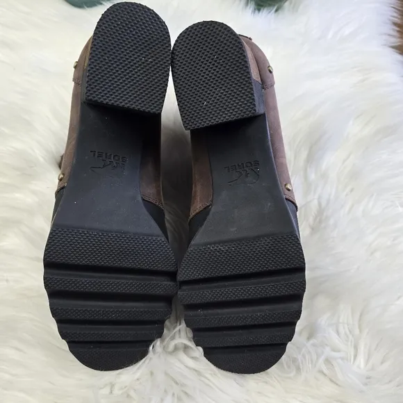 Sorel Addington Chelsea boots size 9