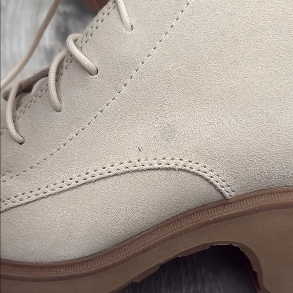 Sorel Hi-Line Heel Cream Lace Up Boots with Chunky Heel