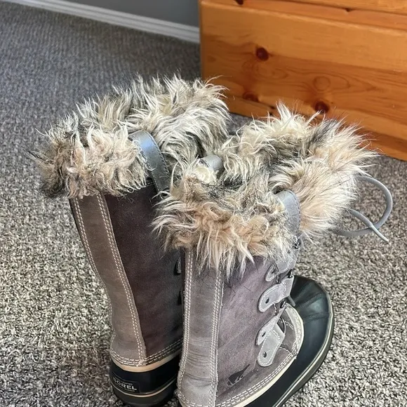 SOREL Joan Of Arctic Waterproof Boots Women’s 9.5 Tall Leather Lace Up Winter