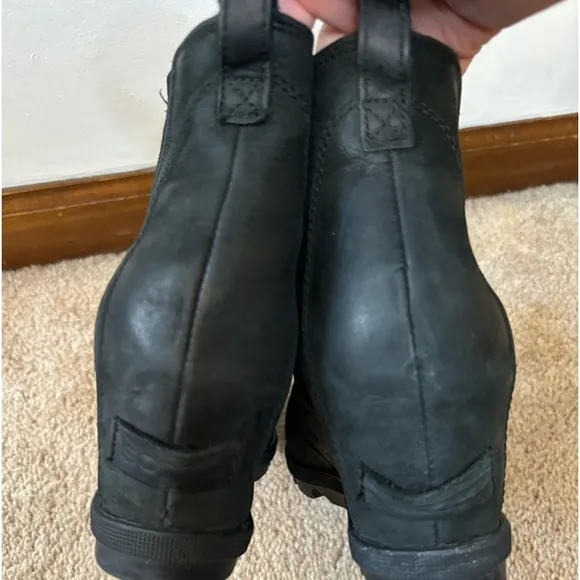 Sorel Joan Of Arctic Wedge Black Leather Ankle Boots