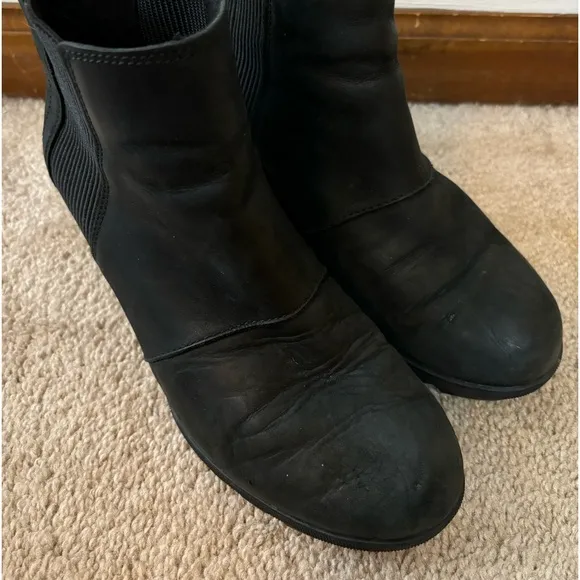 Sorel Joan Of Arctic Wedge Black Leather Ankle Boots