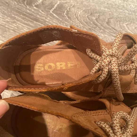 Sorel Joanie Lace Up cognac brown Leather Wedged Sandals sz 8 Boho Comfortable