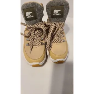 Sorel Kinetic Breakthru Conquest Waterproof Sneaker Boots (New Womens Size 5)‎