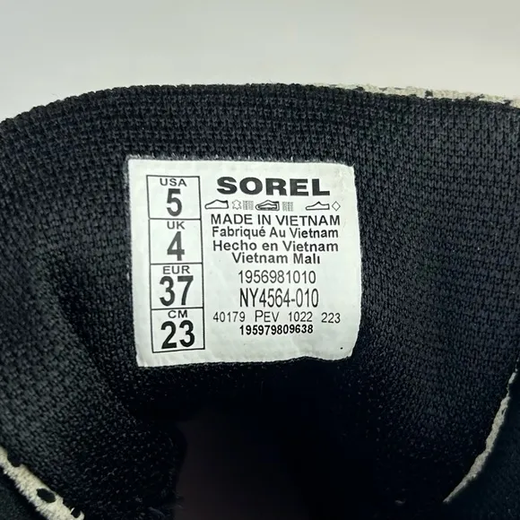 Sorel Out N About Classic Waterproof Black Chalk Unisex Suede Sporty Youth Boots