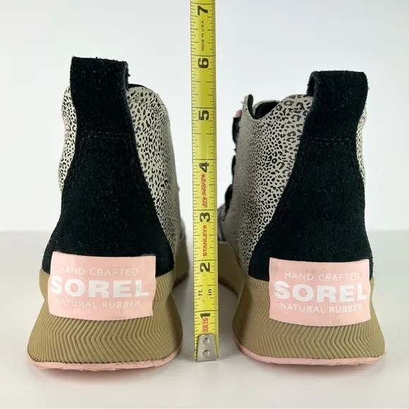 Sorel Out N About Classic Waterproof Black Chalk Unisex Suede Sporty Youth Boots
