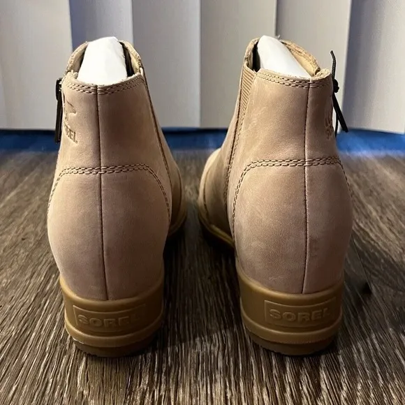 Sorel Waterproof Wedge Heel Ankle Booties Side Zip Up Taupe Size 7.5