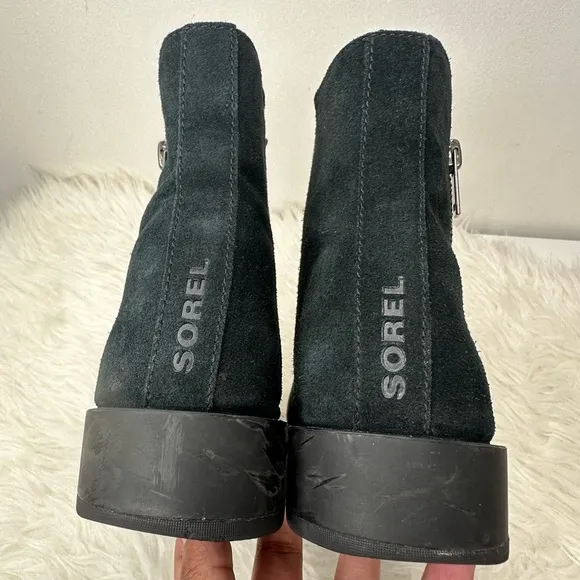 Sorel Women’s Emelie II Zip Waterproof Boots Size 8