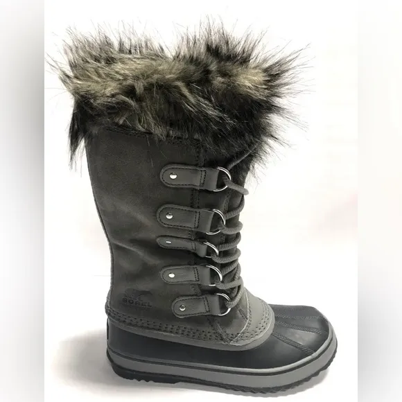 Sorel Women’s Joan Of Arctic, Quarry Waterproof Winter Boots, Size 7M