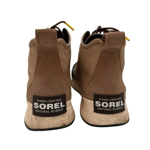 Sorel Women's Leather Out N About III Classic Boots Size 9.5