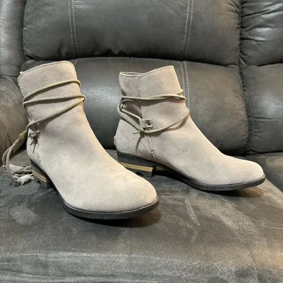 Sorel Women's Tan Suede Boots Size 10 - Farah - Chunky Heel, Strand &amp; Tassel