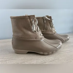 Sperry Women's Saltwater Waterproof Duck Boots Size 7.5