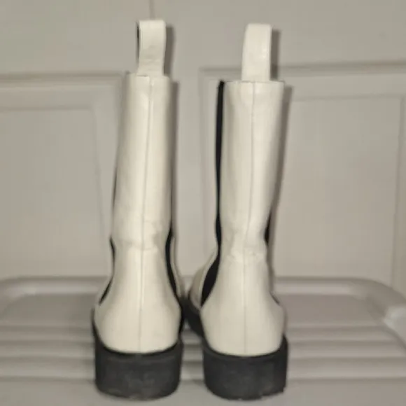 STAUD &quot;Palamino&quot; leather pull-on boots -chunky soles- cream / black-EU 39 / 8-8½