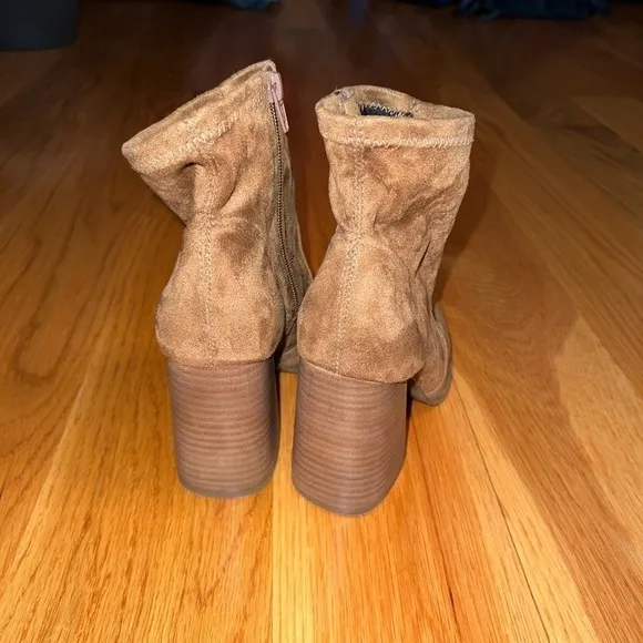 Steve Madden Ankle Boots Chestnut Brown suede Chunky Heel Touchdown Stock 8