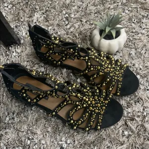 Steve Madden‎ black and gold studded sandals