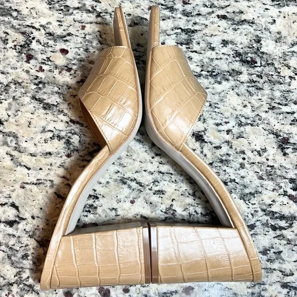 Steve Madden Block Heeled Sandals