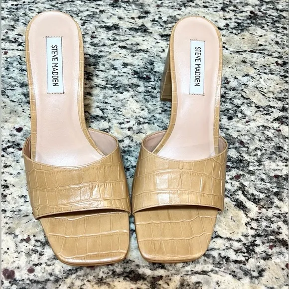 Steve Madden Block Heeled Sandals