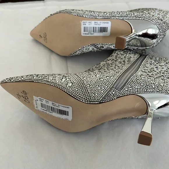 Steve Madden Flashee-R Rhinestone Pointed Toe Booties