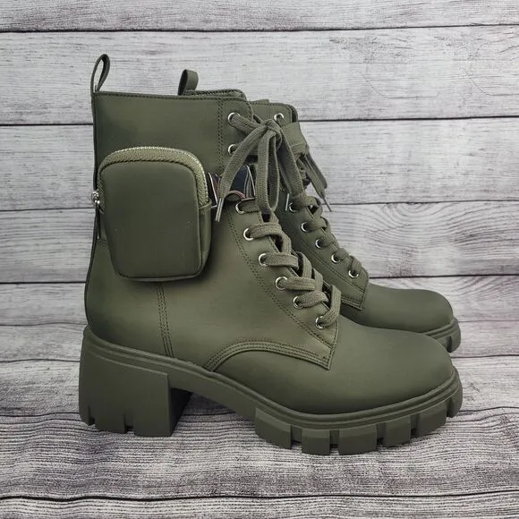 Steve Madden Hyped Chunky Sole Boots in Olive Green Micro Ankle Pack Size 8.5