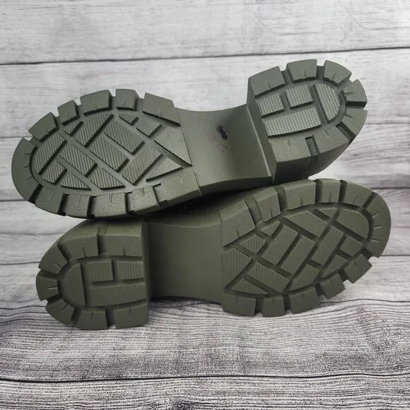 Steve Madden Hyped Chunky Sole Boots in Olive Green Micro Ankle Pack Size 8.5