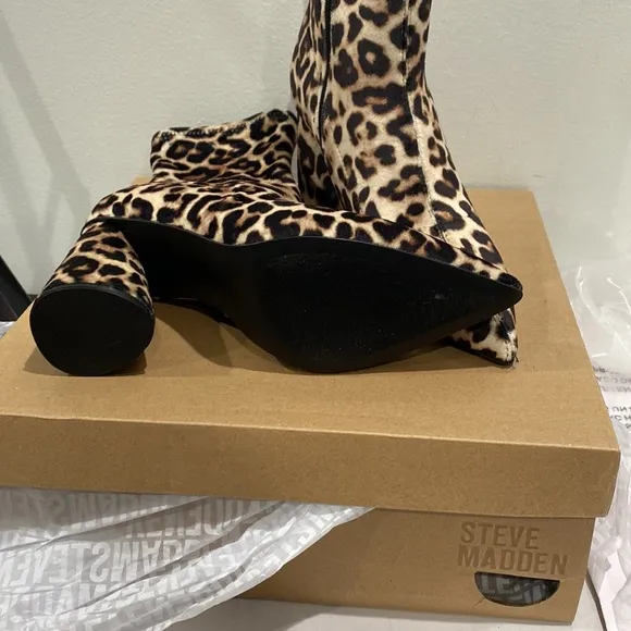 Steve Madden leopard print pointed boots