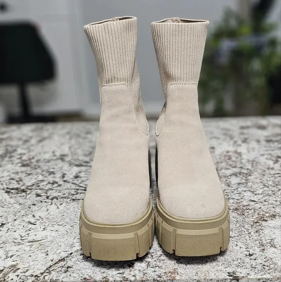 Steve Madden Liberti Lug Sole Boots Tan Suede Platform Chunky Boots