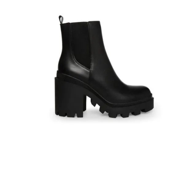 Steve Madden Roxie Chelsea Boots