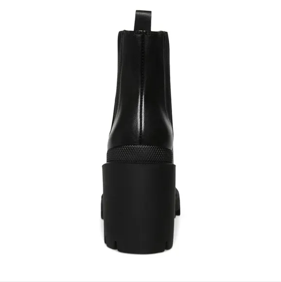 Steve Madden Roxie Chelsea Boots