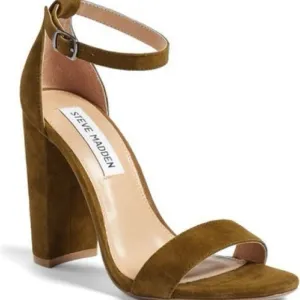 Steve Madden sandals.