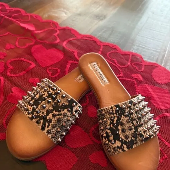 STEVE MADDEN STUDDED SANDALS