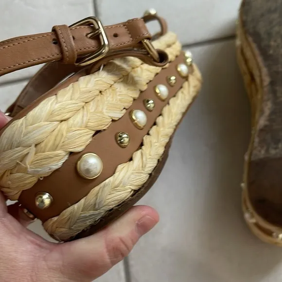 Stuart weitzman beraffia studded platform sandals size 8