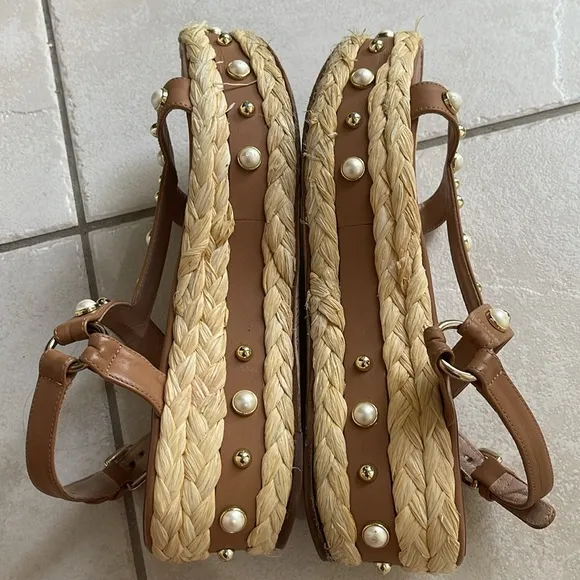 Stuart weitzman beraffia studded platform sandals size 8