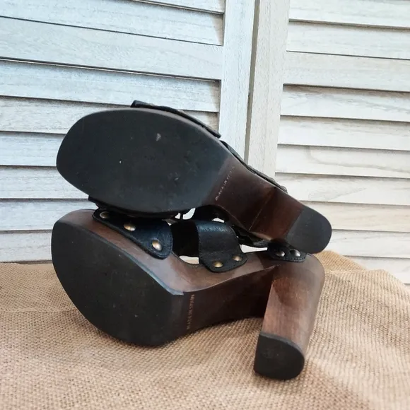 Stuart Weitzman Black Leather Wood Heels Studded Platform Sandals Size 7.5