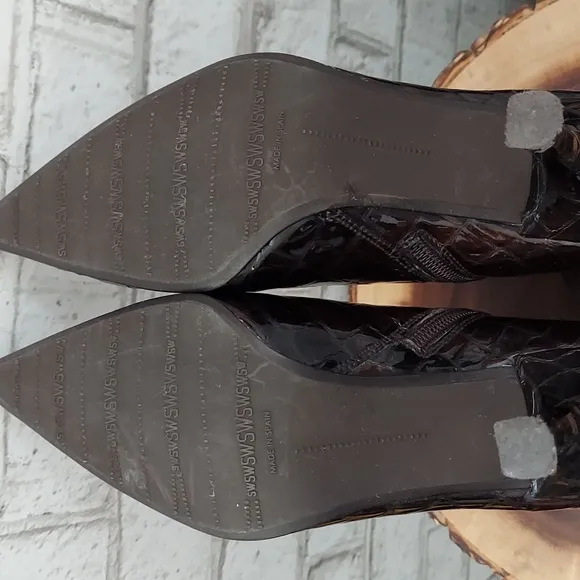 Stuart Weitzman croc embossed pointed toe patent leather ankle boots