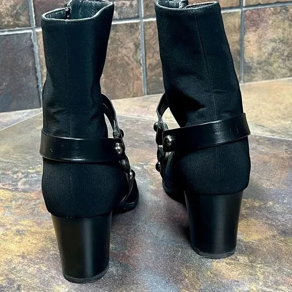 Stuart Weitzman Gore-Tex Black Pointed Toe Ankle Boots 6 M