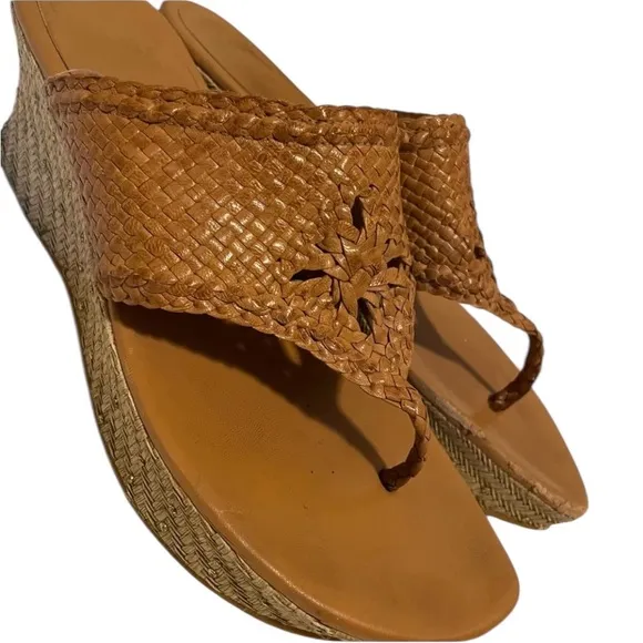 Stuart Weitzman size 10 British Tan Laser-Cut thong  platform studded heel