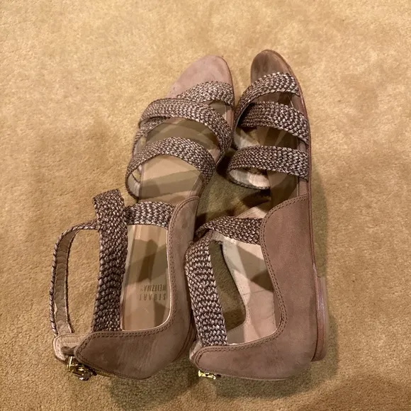 STUART WEITZMAN SIZE 10 NUBUCK SUEDE  GLADIATOR SANDALS WITH GOLD BACK ZIP