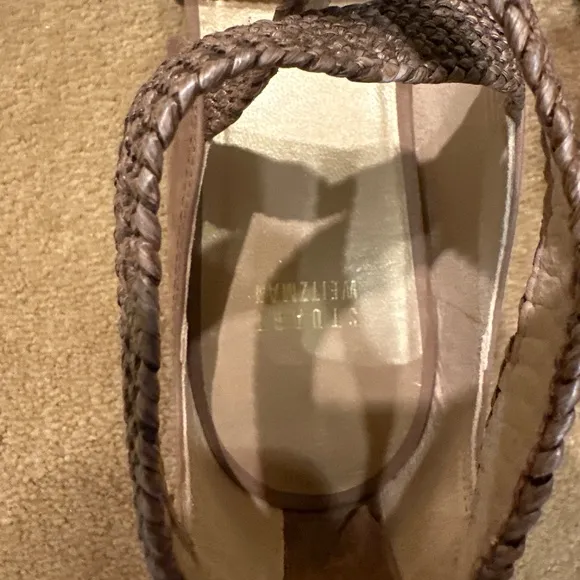 STUART WEITZMAN SIZE 10 NUBUCK SUEDE  GLADIATOR SANDALS WITH GOLD BACK ZIP