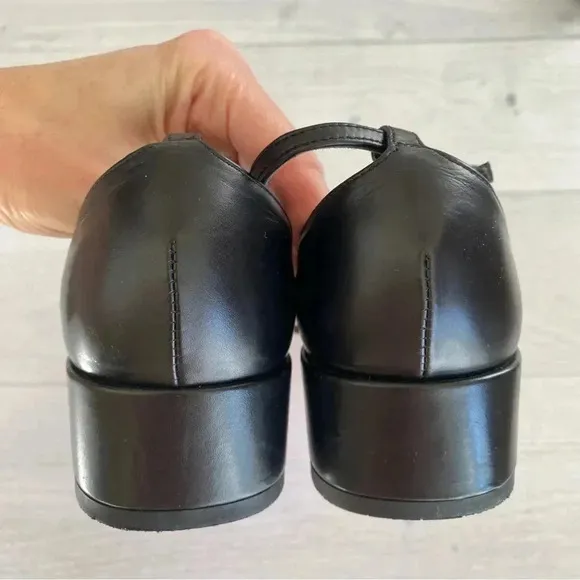 STUART WEITZMAN Studded Sandals Sz 8.5