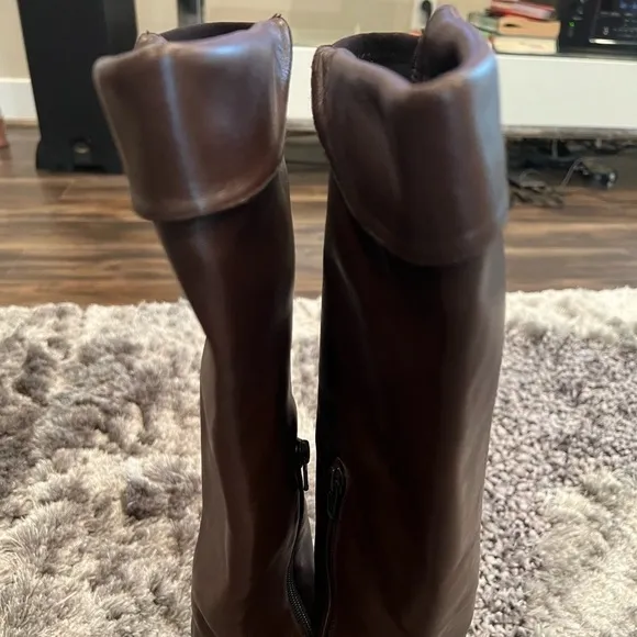 Stuart Weitzman Tall Brown Leather Boots Size 6.5 Kitten Heel Pointed Toe 24488