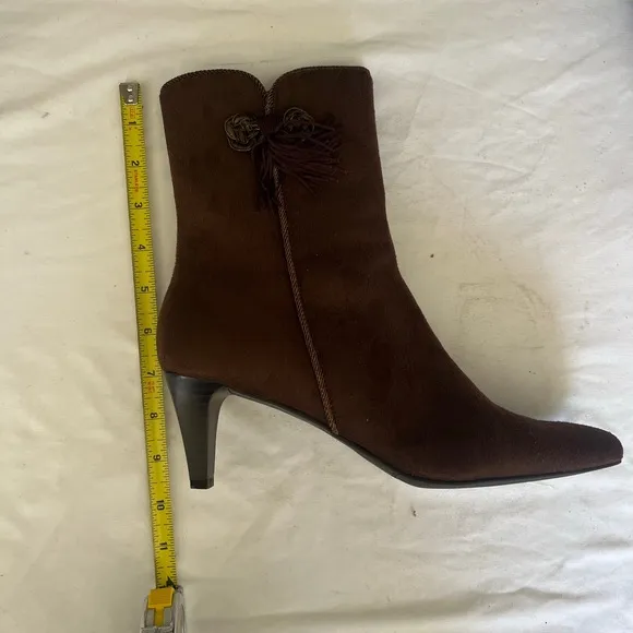 Studio Works Brown Suede Side Zipper Tassel Pointed Toe Ankle Boots Size 8M